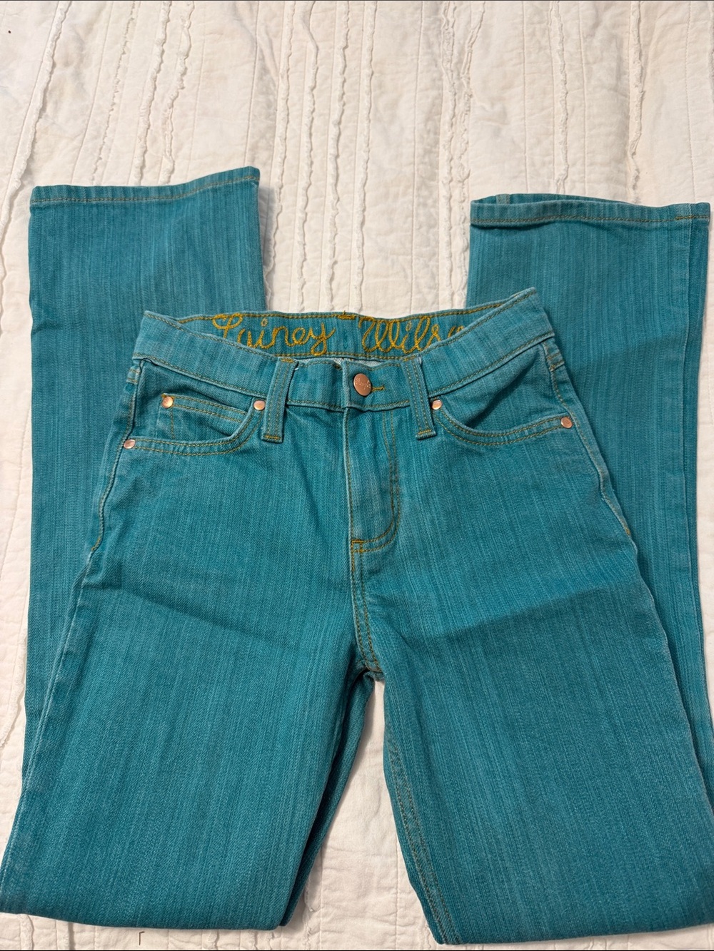 Lainey Wilson wrangler youth 12 with adjustable waist